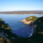 © Le Sentier du littoral entre Port d'Alon et la Pointe Fauconnière - Office de tourisme de Saint-Cyr-sur-Mer / Joan Costeja